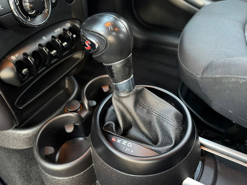 MINI Countryman 2.0L Cooper SD ALL4 Auto SUV 5dr Diesel Automatic Euro 5 (141 bhp) 5dr Automatic 2025