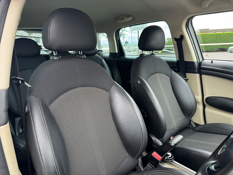 MINI Countryman 2.0L Cooper SD ALL4 SUV 5dr Diesel Manual Euro 5 (141 bhp) 5dr Manual 2025