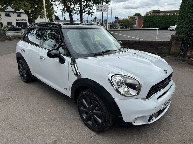 MINI Countryman 2.0L Cooper SD ALL4 SUV 5dr Diesel Manual Euro 5 (141 bhp) 5dr Manual 2025