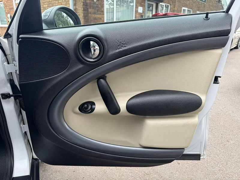 MINI Countryman 2.0L Cooper SD ALL4 SUV 5dr Diesel Manual Euro 5 (141 bhp) 5dr Manual 2025