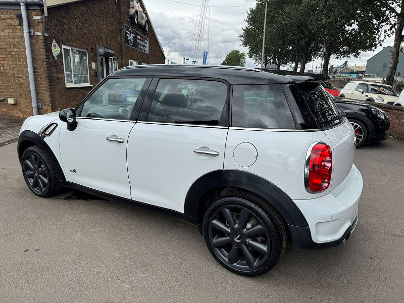 MINI Countryman 2.0L Cooper SD ALL4 SUV 5dr Diesel Manual Euro 5 (141 bhp) 5dr Manual 2025