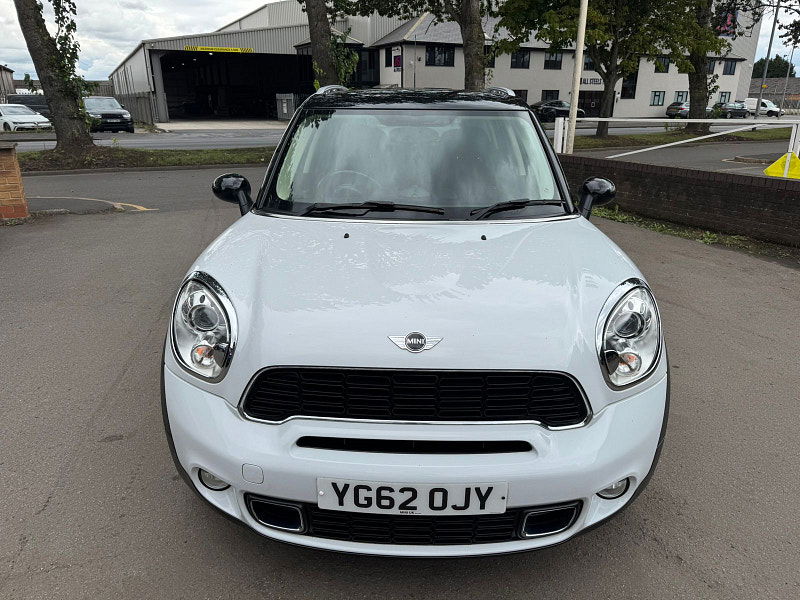 MINI Countryman 2.0L Cooper SD ALL4 SUV 5dr Diesel Manual Euro 5 (141 bhp) 5dr Manual 2025