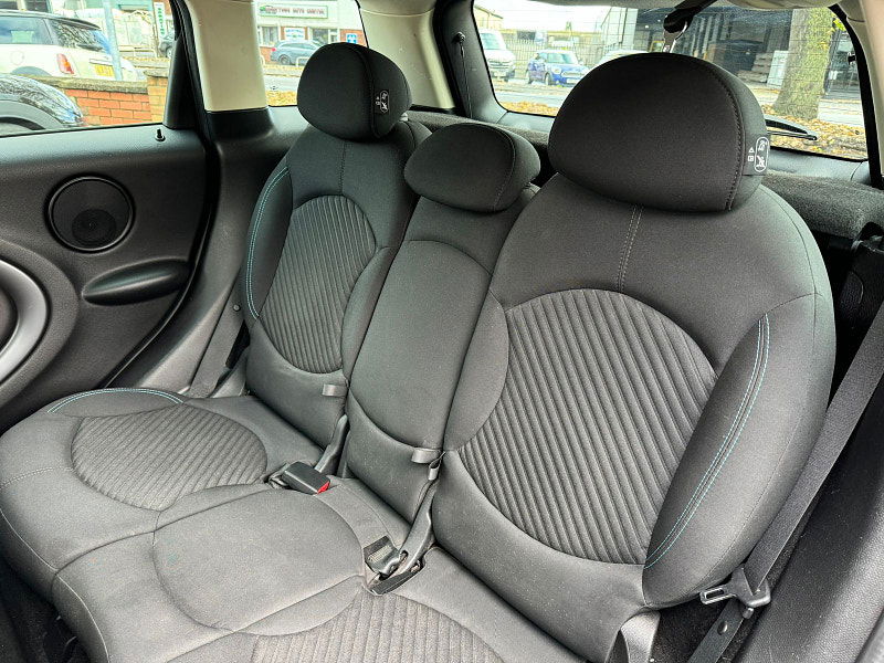 MINI Countryman 2.0L COOPER SD SUV 5dr Diesel Manual Euro 5 (141 bhp) 5dr Manual 2025