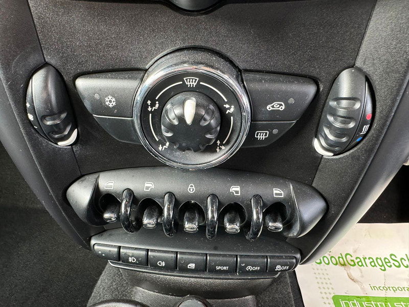 MINI Countryman 2.0L COOPER SD SUV 5dr Diesel Manual Euro 5 (141 bhp) 5dr Manual 2025