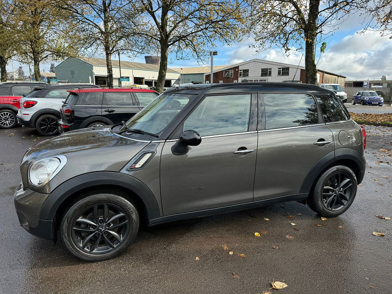MINI Countryman 2.0L COOPER SD SUV 5dr Diesel Manual Euro 5 (141 bhp) 5dr Manual 2025