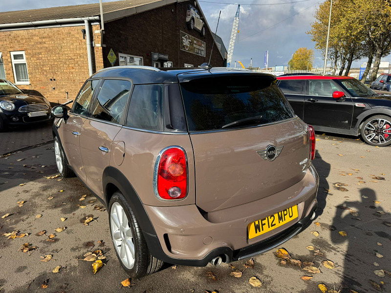 MINI Countryman 2.0L Cooper SD SUV 5dr Diesel Manual Euro 5 (141 bhp) 5dr Manual 2025