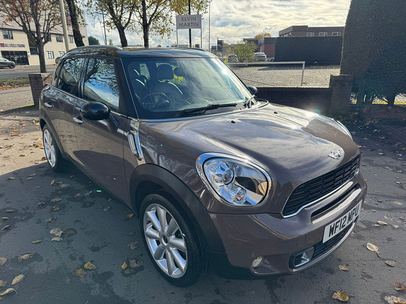 MINI Countryman 2.0L Cooper SD SUV 5dr Diesel Manual Euro 5 (141 bhp) 5dr Manual 2025