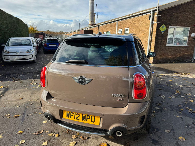 MINI Countryman 2.0L Cooper SD SUV 5dr Diesel Manual Euro 5 (141 bhp) 5dr Manual 2025