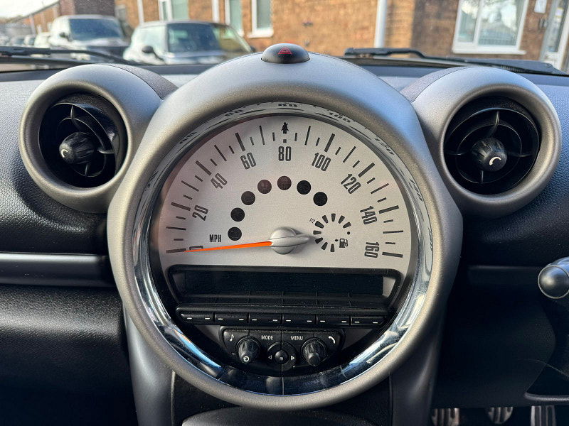 MINI Countryman 2.0L Cooper SD SUV 5dr Diesel Manual Euro 5 (141 bhp) 5dr Manual 2025