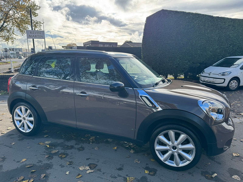 MINI Countryman 2.0L Cooper SD SUV 5dr Diesel Manual Euro 5 (141 bhp) 5dr Manual 2025
