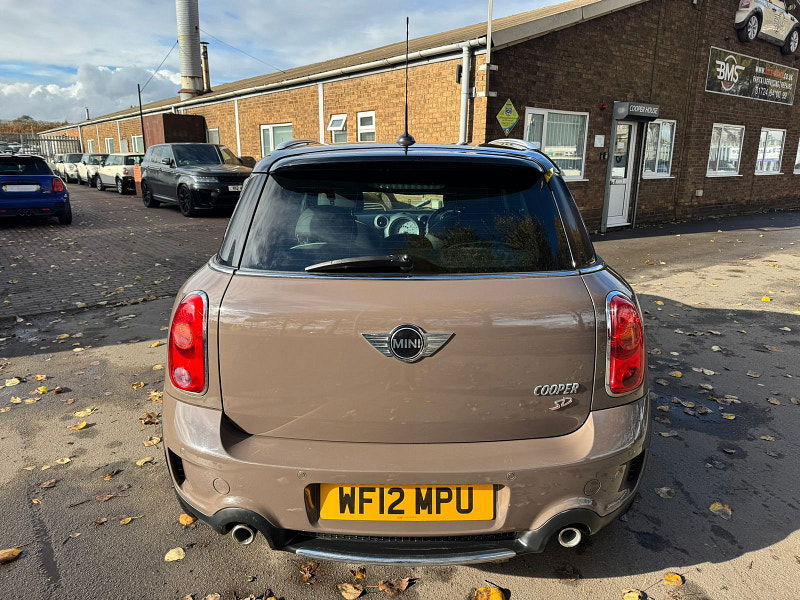 MINI Countryman 2.0L Cooper SD SUV 5dr Diesel Manual Euro 5 (141 bhp) 5dr Manual 2025