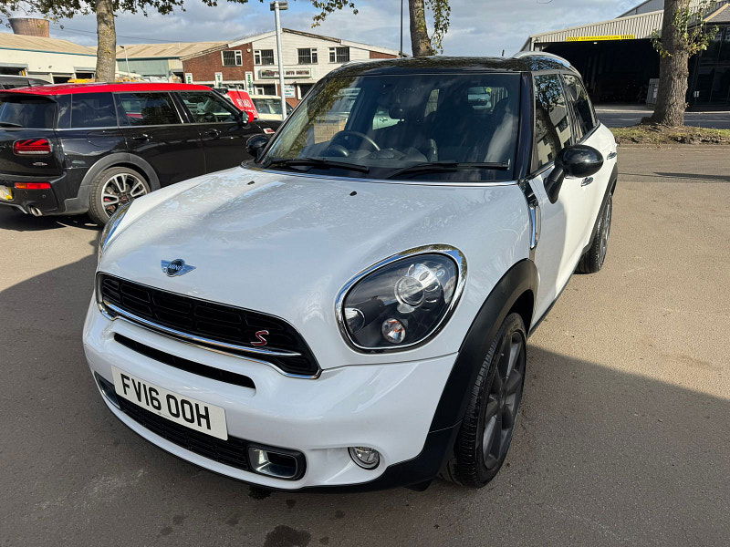 MINI Countryman 2.0L Cooper SD SUV 5dr Diesel Manual Euro 6 (141 bhp) 5dr Manual 2025