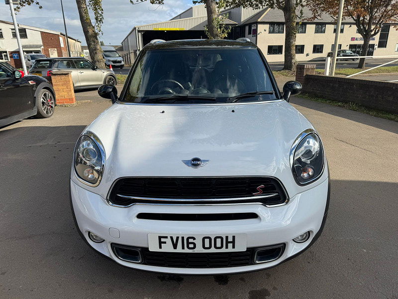 MINI Countryman 2.0L Cooper SD SUV 5dr Diesel Manual Euro 6 (141 bhp) 5dr Manual 2025