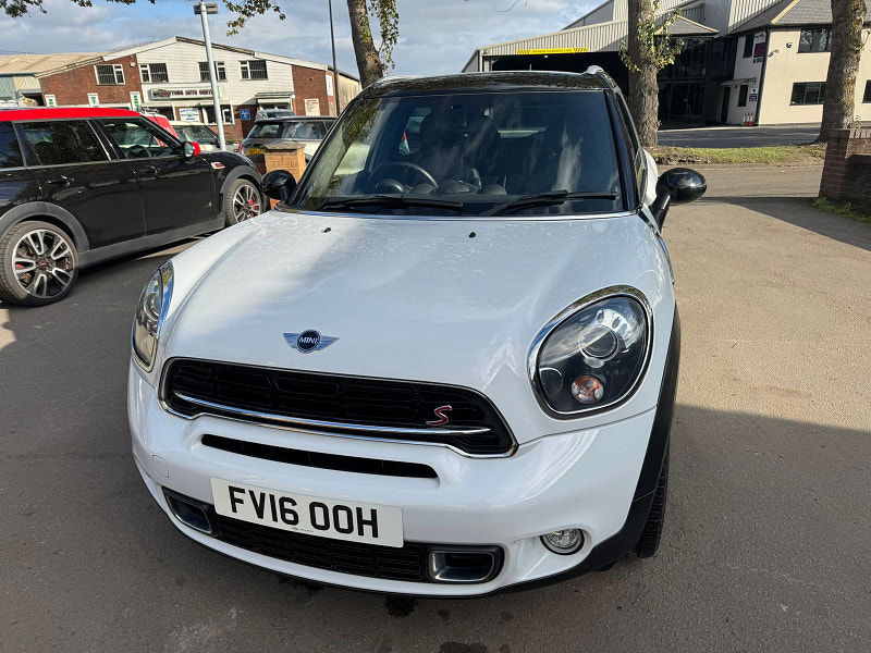 MINI Countryman 2.0L Cooper SD SUV 5dr Diesel Manual Euro 6 (141 bhp) 5dr Manual 2025
