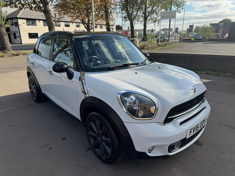 MINI Countryman 2.0L Cooper SD SUV 5dr Diesel Manual Euro 6 (141 bhp) 5dr Manual 2025