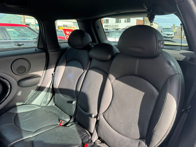 MINI Countryman 2.0L Cooper SD SUV 5dr Diesel Manual Euro 6 (141 bhp) 5dr Manual 2025