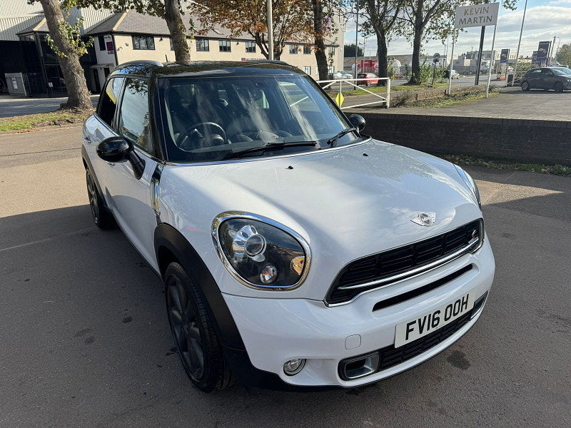 MINI Countryman 2.0L Cooper SD SUV 5dr Diesel Manual Euro 6 (141 bhp) 5dr Manual 2025