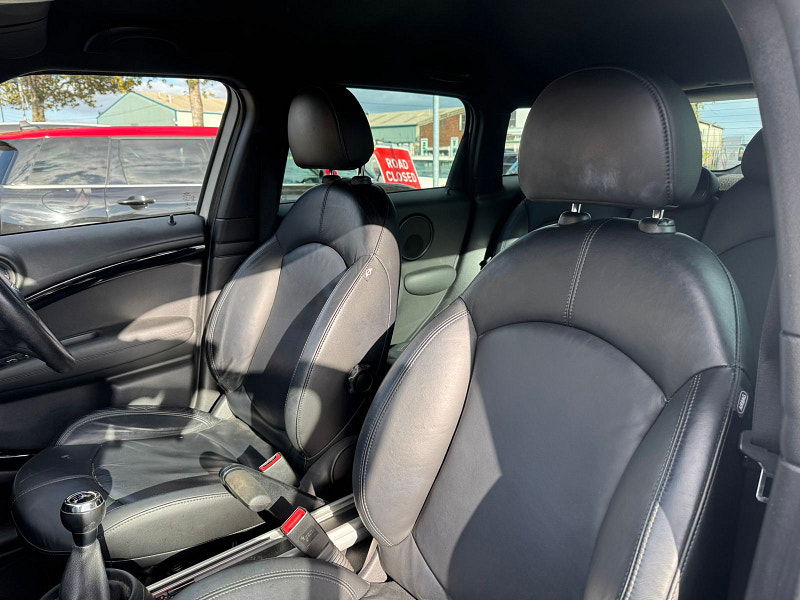 MINI Countryman 2.0L Cooper SD SUV 5dr Diesel Manual Euro 6 (141 bhp) 5dr Manual 2025