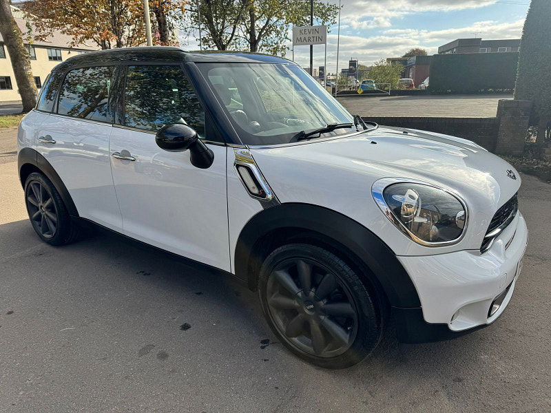 MINI Countryman 2.0L Cooper SD SUV 5dr Diesel Manual Euro 6 (141 bhp) 5dr Manual 2025
