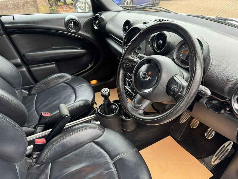 MINI Countryman 2.0L Cooper SD SUV 5dr Diesel Manual Euro 6 (141 bhp) 5dr Manual 2025