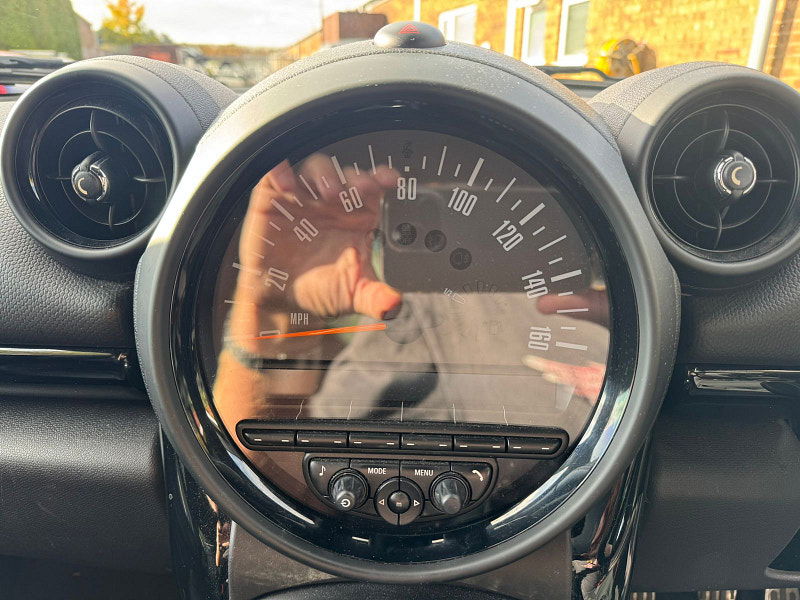 MINI Countryman 2.0L Cooper SD SUV 5dr Diesel Manual Euro 6 (141 bhp) 5dr Manual 2025