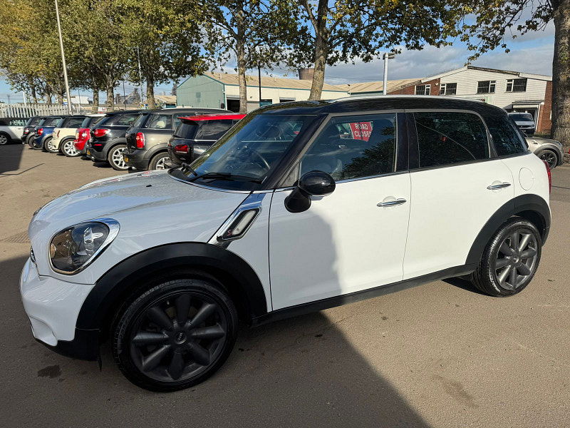 MINI Countryman 2.0L Cooper SD SUV 5dr Diesel Manual Euro 6 (141 bhp) 5dr Manual 2025