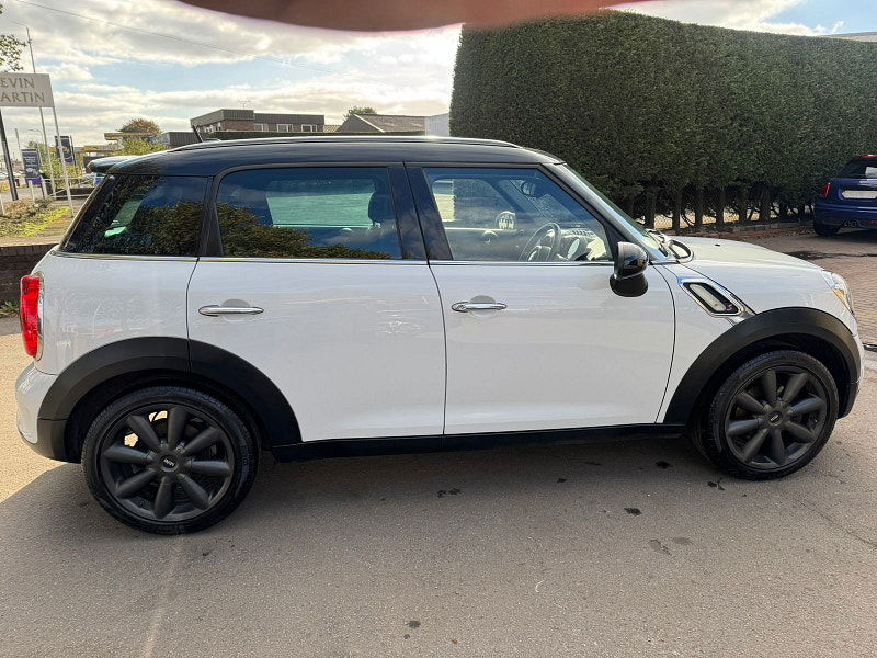 MINI Countryman 2.0L Cooper SD SUV 5dr Diesel Manual Euro 6 (141 bhp) 5dr Manual 2025