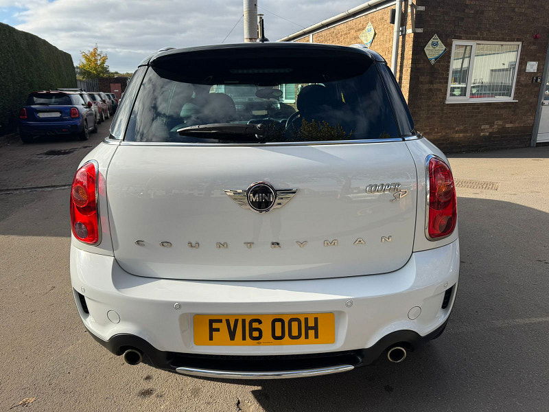 MINI Countryman 2.0L Cooper SD SUV 5dr Diesel Manual Euro 6 (141 bhp) 5dr Manual 2025