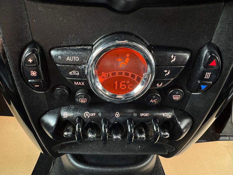 MINI Countryman 2.0L Cooper SD SUV 5dr Diesel Manual Euro 6 (141 bhp) 5dr Manual 2025