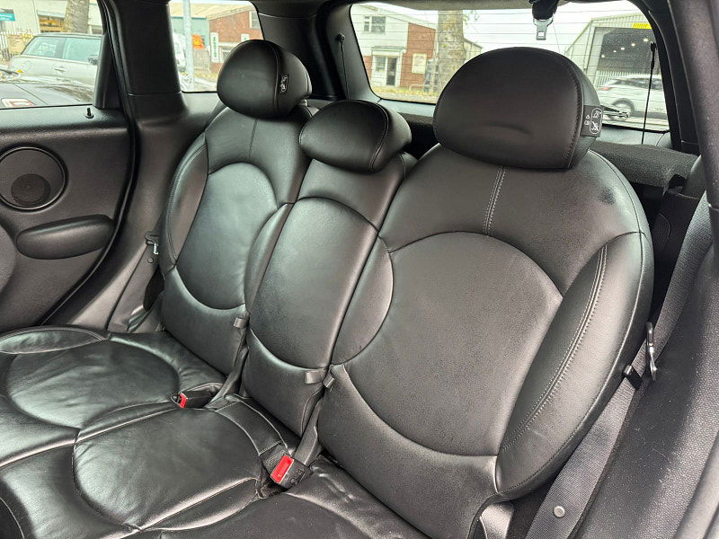 MINI Countryman 2.0L Cooper SD SUV 5dr Diesel Manual Euro 6 (141 bhp) 5dr Manual 2025