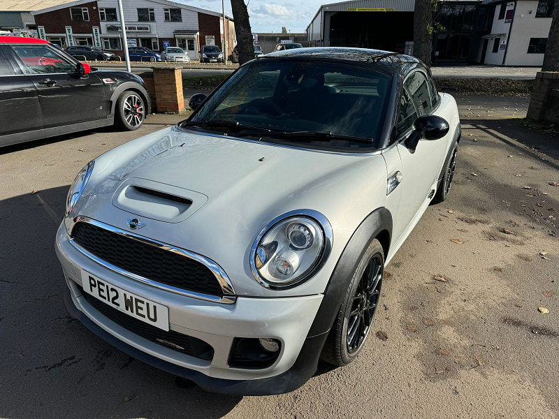 MINI Coupe 1.6L JOHN COOPER WORKS Coupe 3dr Petrol Manual Euro 5 (208 bhp) 3dr Manual 2025