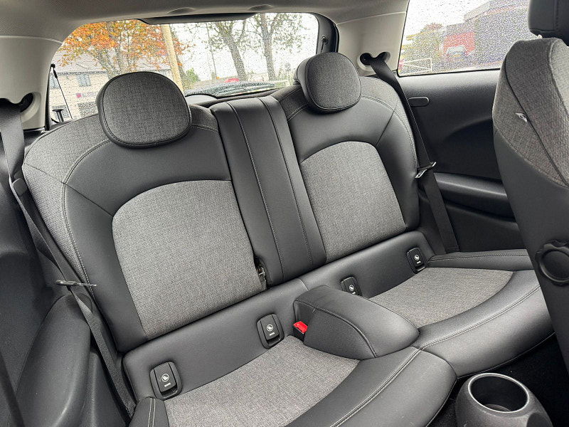 MINI Hatch 1.5L Cooper Classic Hatchback 3dr Petrol Manual Euro 6 (134 bhp) 3dr Manual 2025
