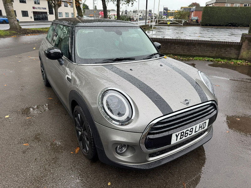MINI Hatch 1.5L Cooper Classic Hatchback 3dr Petrol Manual Euro 6 (134 bhp) 3dr Manual 2025