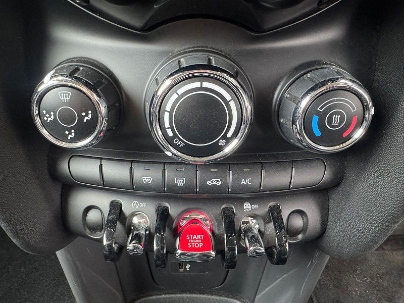 MINI Hatch 1.5L Cooper Classic Hatchback 3dr Petrol Manual Euro 6 (134 bhp) 3dr Manual 2025