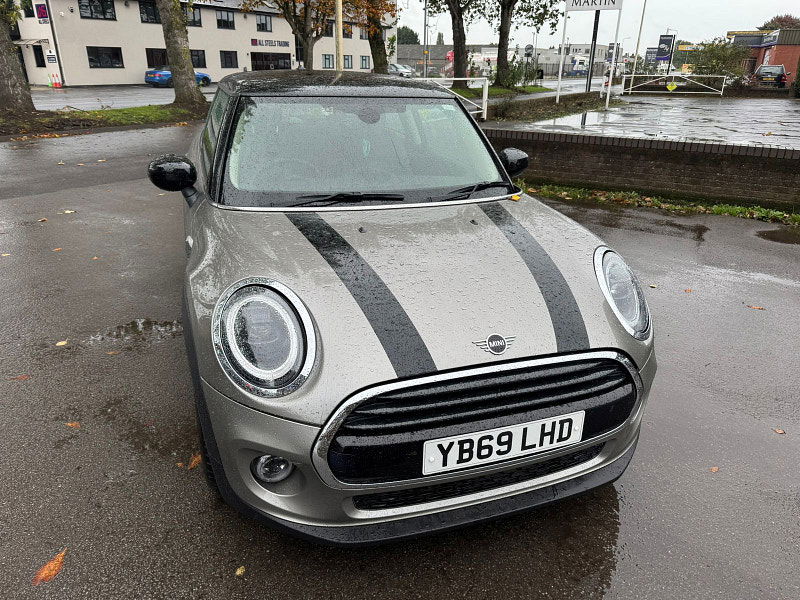 MINI Hatch 1.5L Cooper Classic Hatchback 3dr Petrol Manual Euro 6 (134 bhp) 3dr Manual 2025