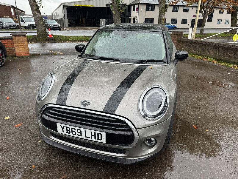 MINI Hatch 1.5L Cooper Classic Hatchback 3dr Petrol Manual Euro 6 (134 bhp) 3dr Manual 2025