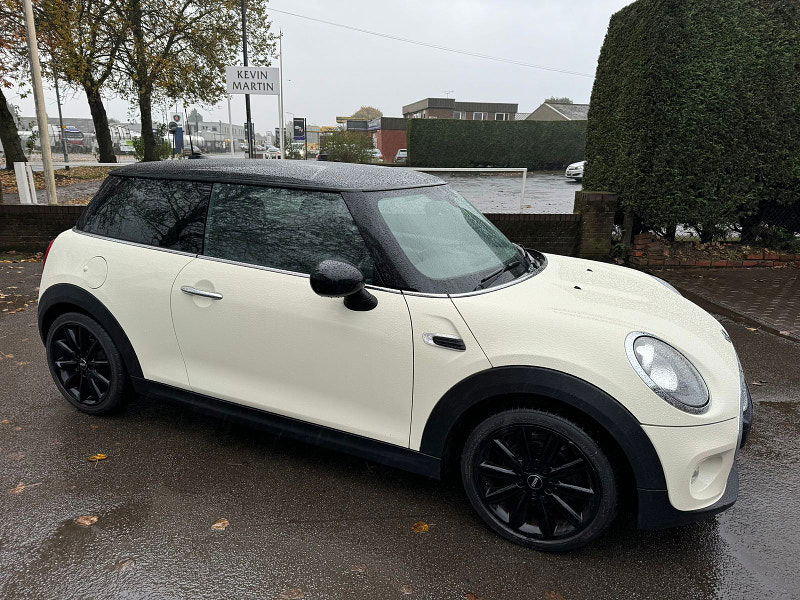 MINI Hatch 1.5L COOPER D Hatchback 3dr Diesel Manual Euro 5 (114 bhp) 3dr Manual 2025