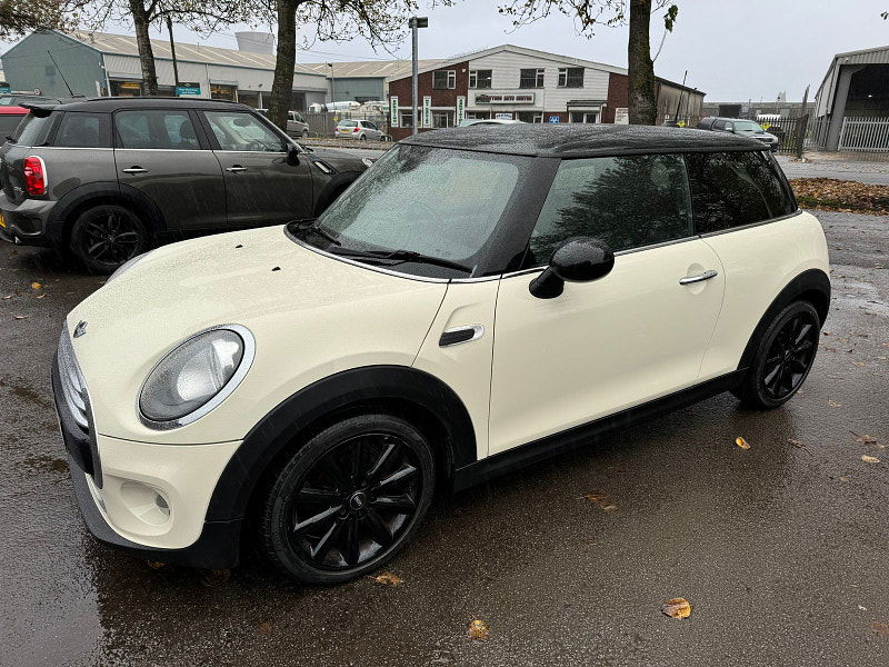 MINI Hatch 1.5L COOPER D Hatchback 3dr Diesel Manual Euro 5 (114 bhp) 3dr Manual 2025