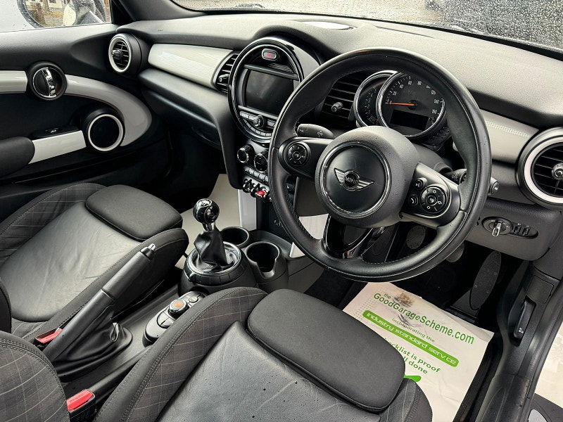 MINI Hatch 1.5L COOPER D Hatchback 3dr Diesel Manual Euro 5 (114 bhp) 3dr Manual 2025