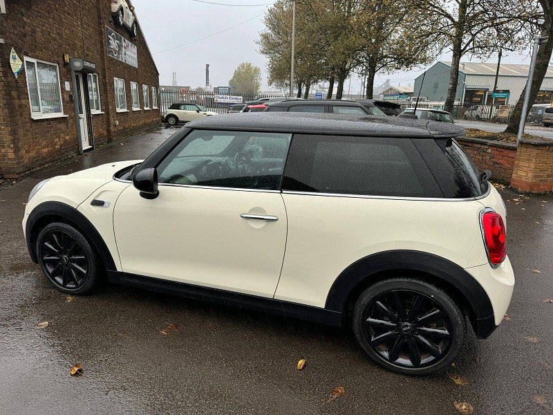 MINI Hatch 1.5L COOPER D Hatchback 3dr Diesel Manual Euro 5 (114 bhp) 3dr Manual 2025