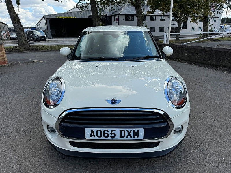 MINI Hatch 1.5L COOPER D Hatchback 5dr Diesel Manual Euro 6 (114 bhp) 5dr Manual 2025