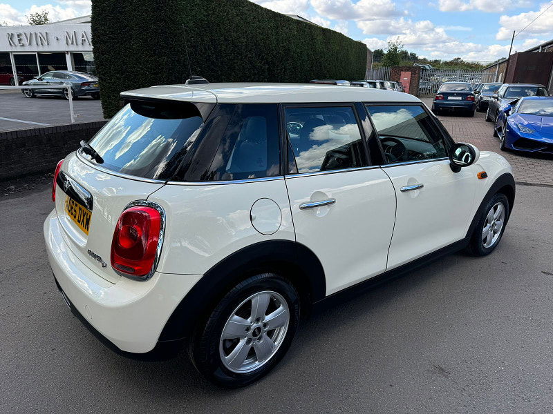 MINI Hatch 1.5L COOPER D Hatchback 5dr Diesel Manual Euro 6 (114 bhp) 5dr Manual 2025
