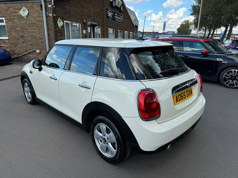 MINI Hatch 1.5L COOPER D Hatchback 5dr Diesel Manual Euro 6 (114 bhp) 5dr Manual 2025
