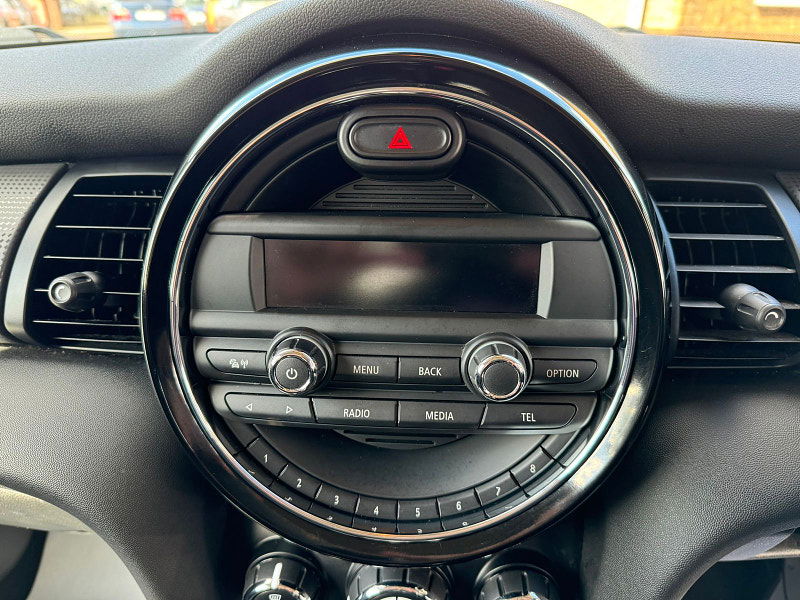 MINI Hatch 1.5L COOPER D Hatchback 5dr Diesel Manual Euro 6 (114 bhp) 5dr Manual 2025