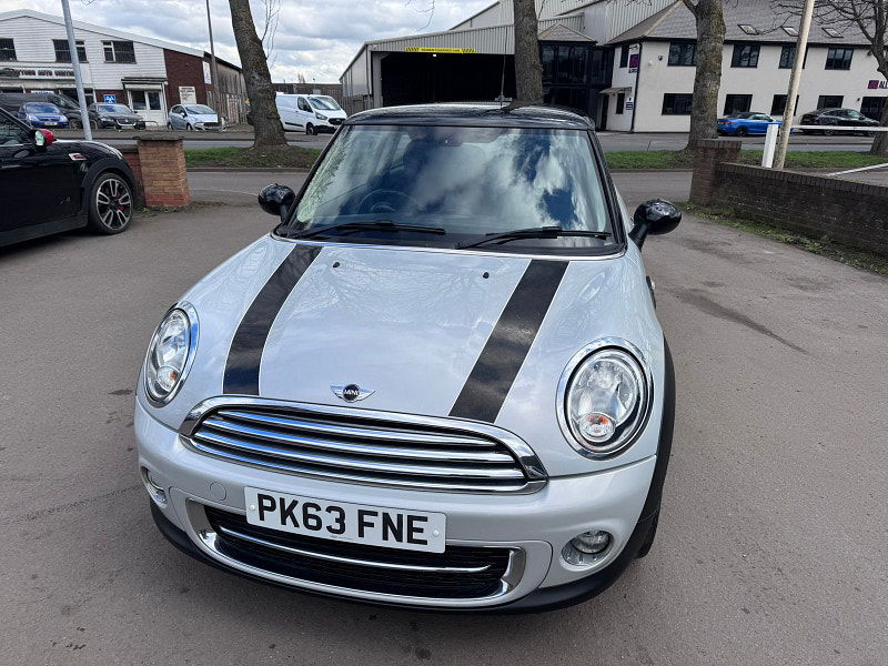 MINI Hatch 1.6 Cooper D Hatchback 3dr Diesel Manual Euro 5 (s/s) (112 ps) 3dr Manual 2026