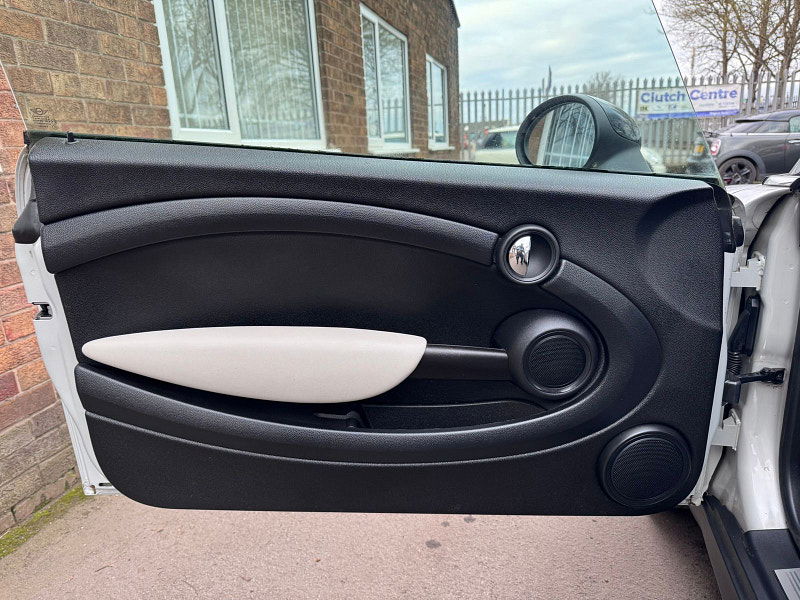 MINI Hatch 1.6 Cooper D Hatchback 3dr Diesel Manual Euro 5 (s/s) (112 ps) 3dr Manual 2026