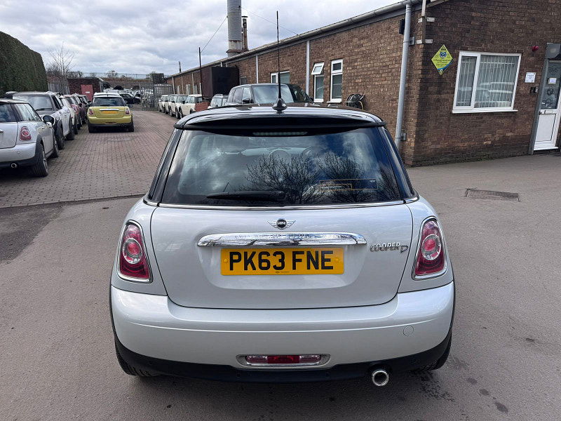 MINI Hatch 1.6 Cooper D Hatchback 3dr Diesel Manual Euro 5 (s/s) (112 ps) 3dr Manual 2026