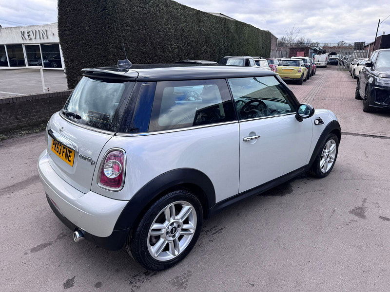 MINI Hatch 1.6 Cooper D Hatchback 3dr Diesel Manual Euro 5 (s/s) (112 ps) 3dr Manual 2026