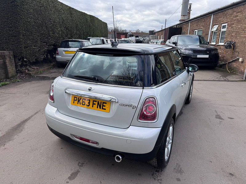 MINI Hatch 1.6 Cooper D Hatchback 3dr Diesel Manual Euro 5 (s/s) (112 ps) 3dr Manual 2026