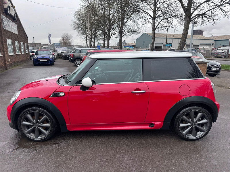 MINI Hatch 1.6 Cooper D London 2012 Hatchback 3dr Diesel Manual Euro 5 (s/s) (112 ps) 3dr Manual 2026